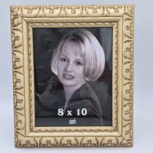 Ornate 8x10 Picture Frame With Vintage 1980s Style Carved Design Greco